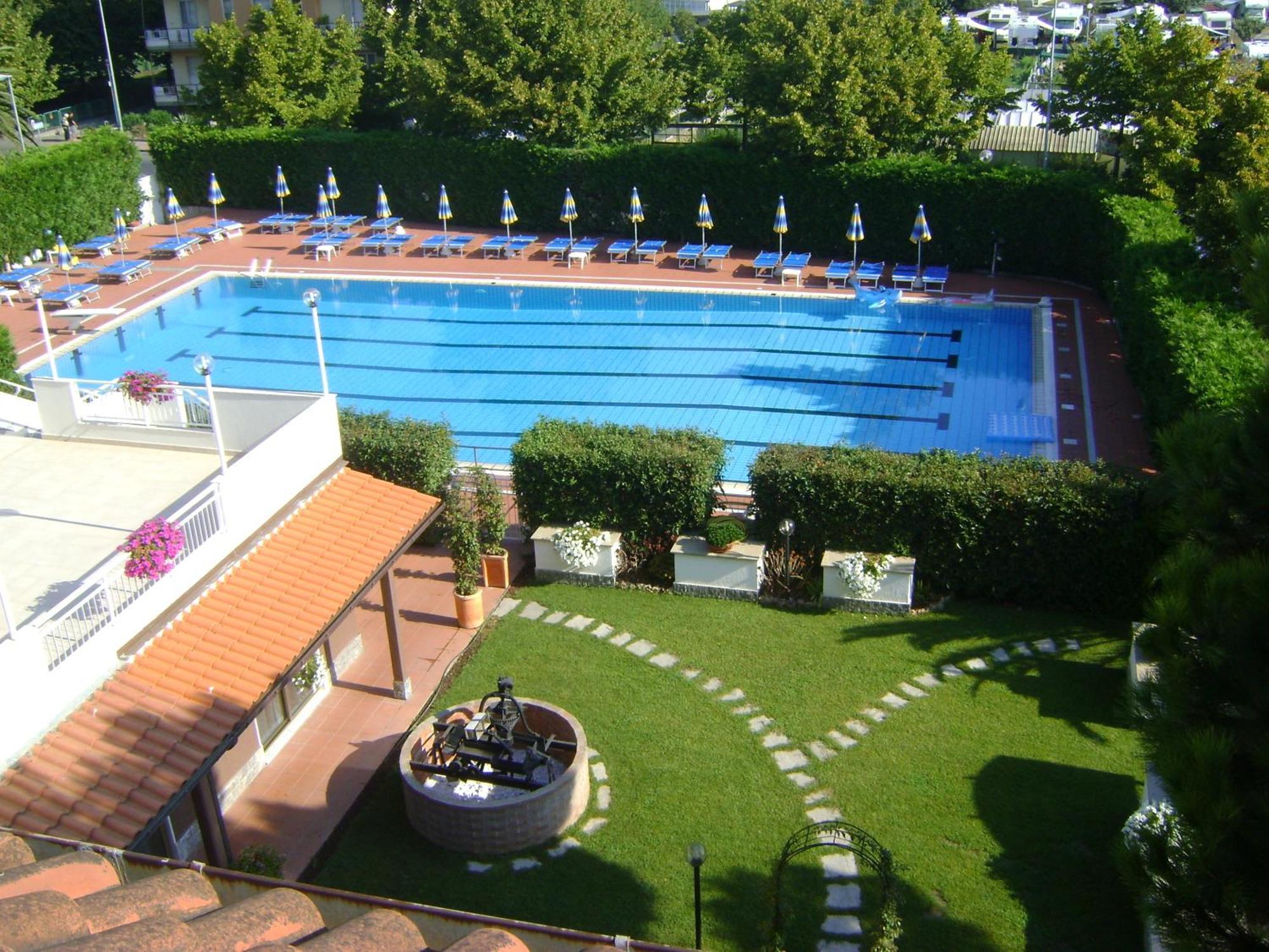Residence Aurora Wellness & Spa Albenga Esterno foto