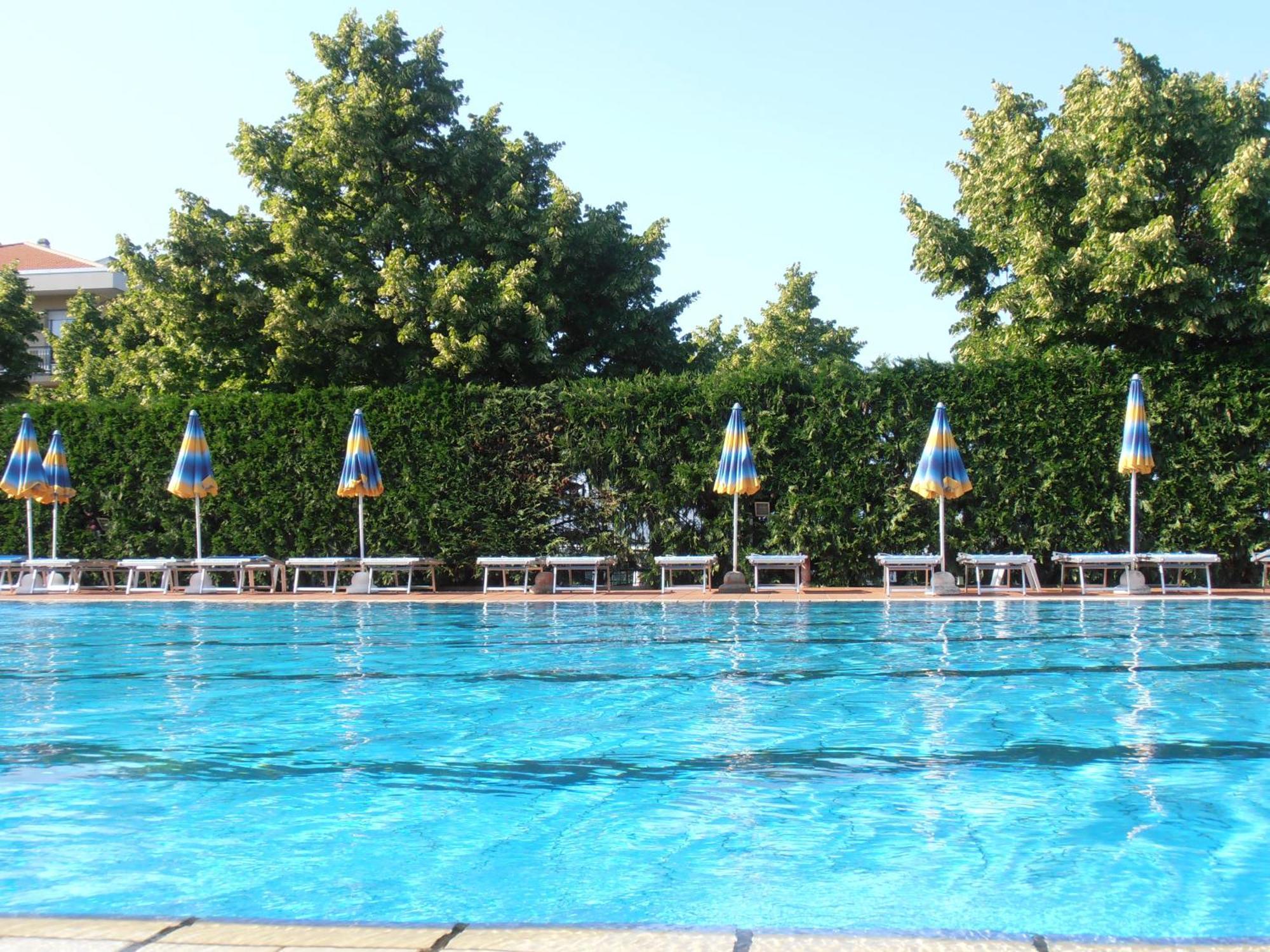 Residence Aurora Wellness & Spa Albenga Esterno foto